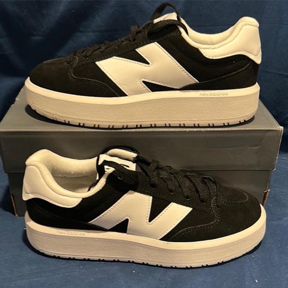 New balance- CT302, black white, 7 women QS - Picture 1 of 5